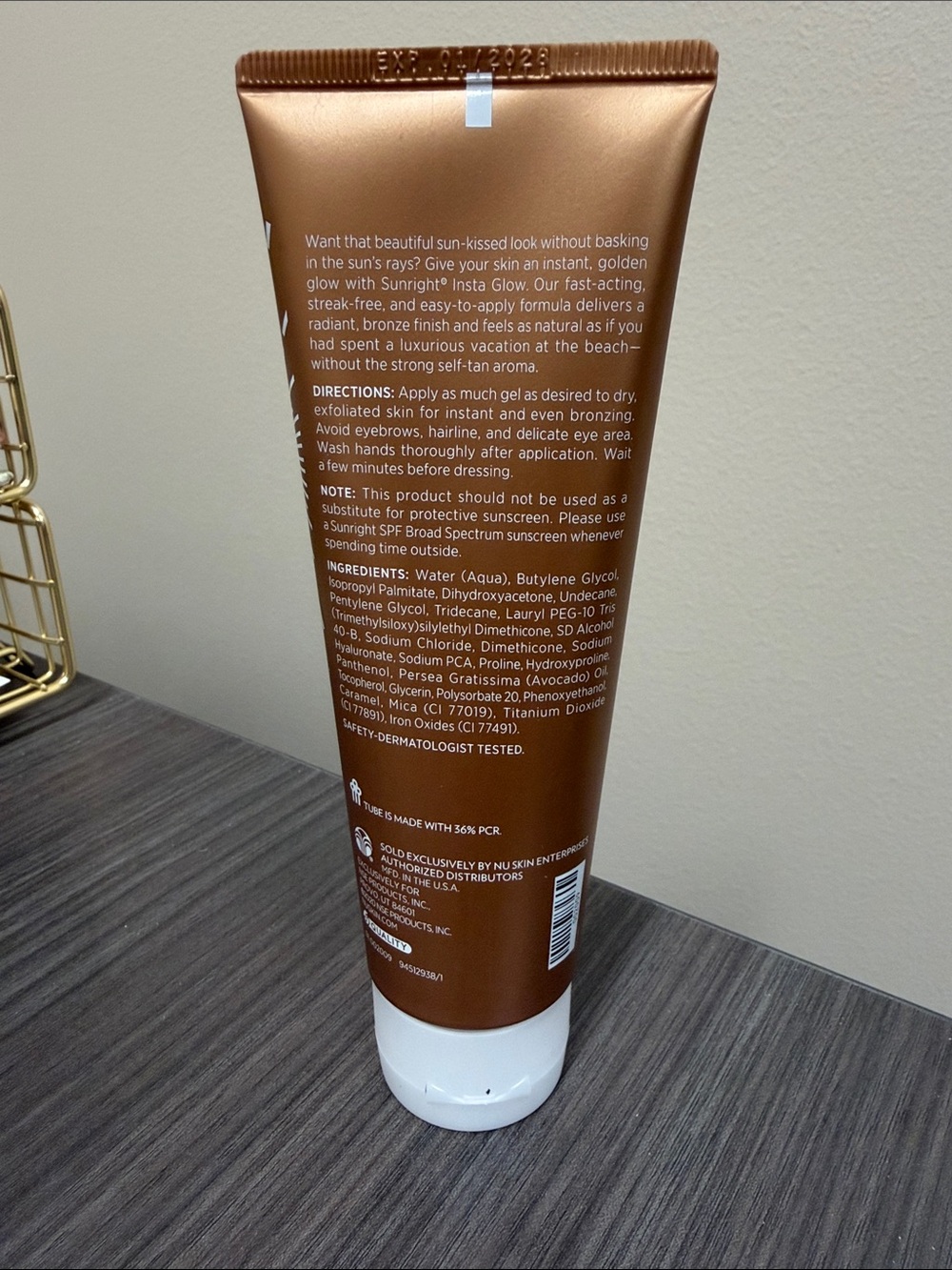 INSTAGLOW sunless tanner - Picture 2 of 3